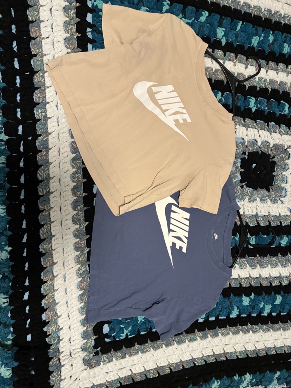Nike Crop Tee Pair - Beige & Slate Blue Logo